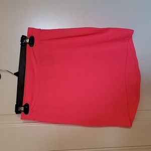 H&M hot pink miniskirt